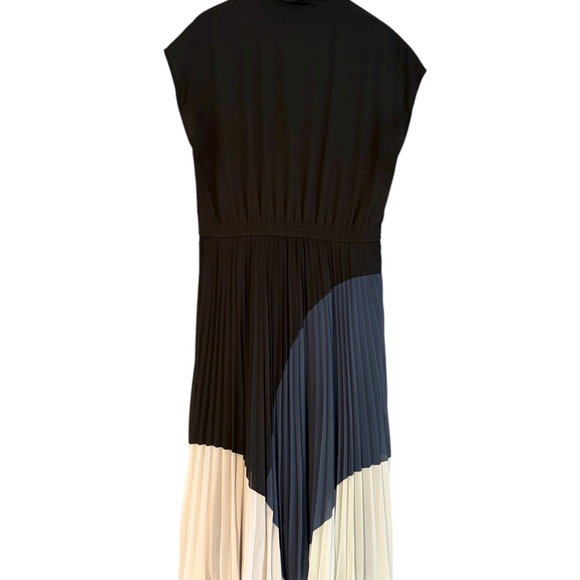 Club Monaco Colorblock Pleated Midi Dress | Black/Navy/Cream | Size 12 - Picture 3 of 5